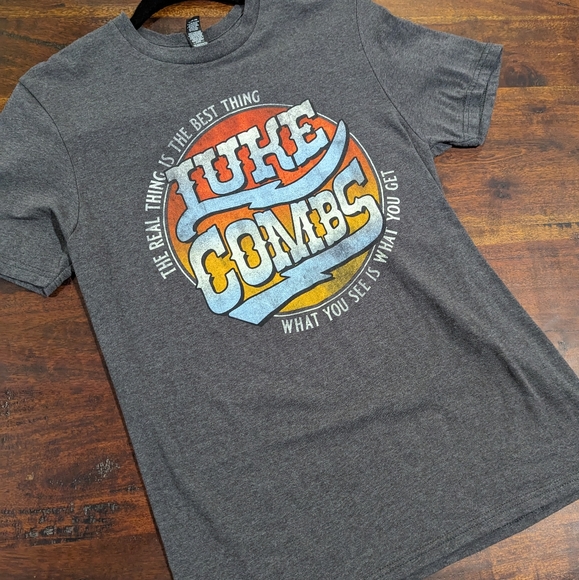 Luke Combs Women's Small Tee T-shirt - Picture 1 of 4